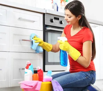 شركة تنظيف المنازل والفلل في أبو ظبي